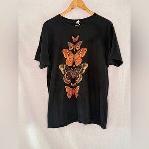 Fifth Sun Black Tee with Vibrant Butterfly Motif Size L